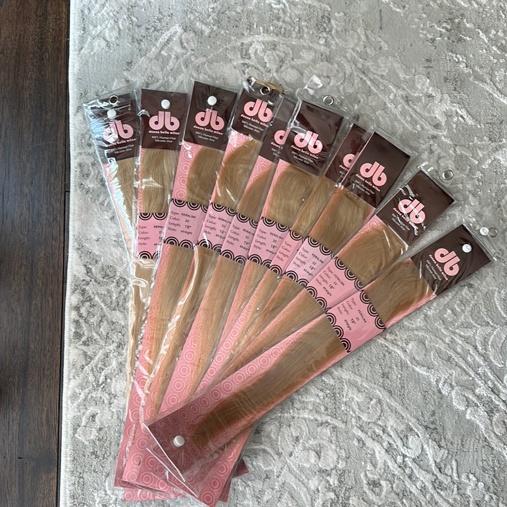4 packs of Donna Bella kera-link extensions light ash blonde #22 in 18
